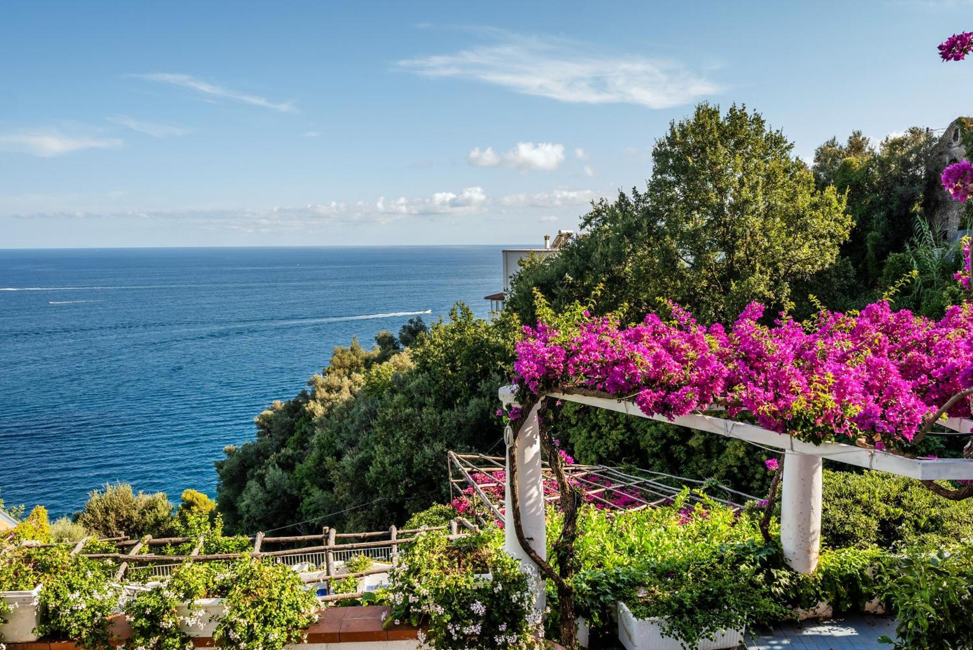 Villa Bijoux - Exclusive Pool And Sea View Amalfi Exterior photo