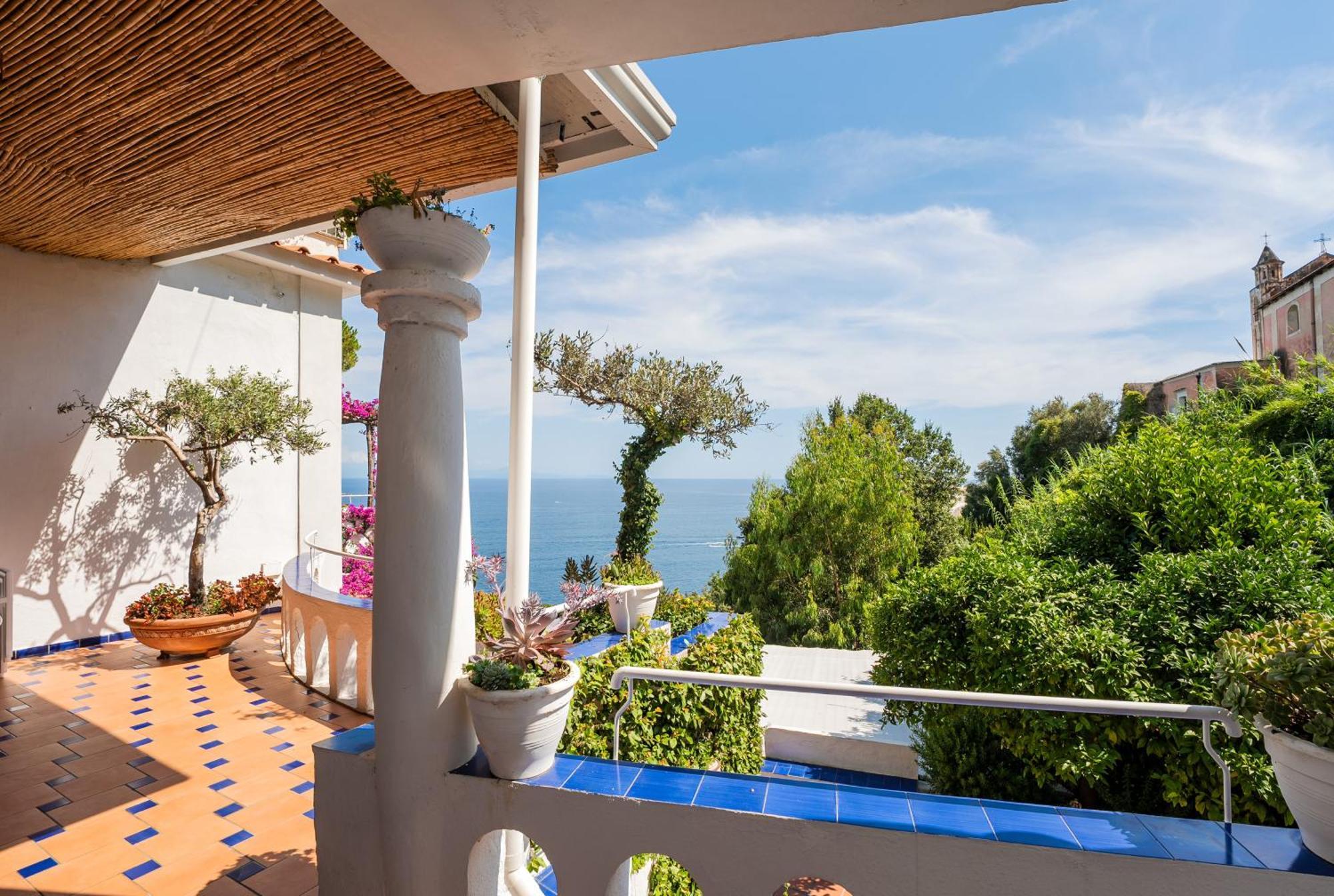 Villa Bijoux - Exclusive Pool And Sea View Amalfi Exterior photo